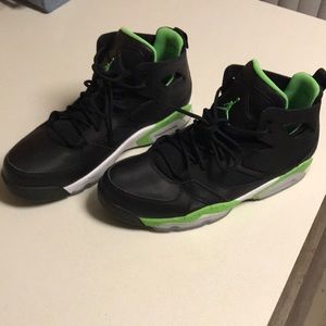 Jordan men 9.5 for 100